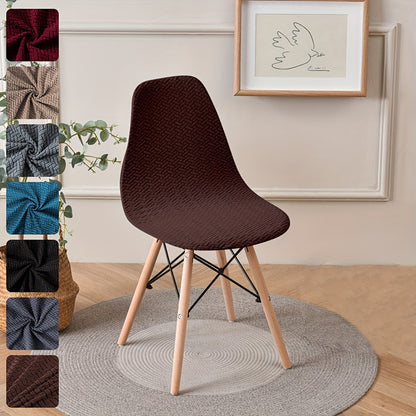 Durable, easy-to-clean chair cover for classic dining chairs made of polyester and elastane, perfect for pet owners.