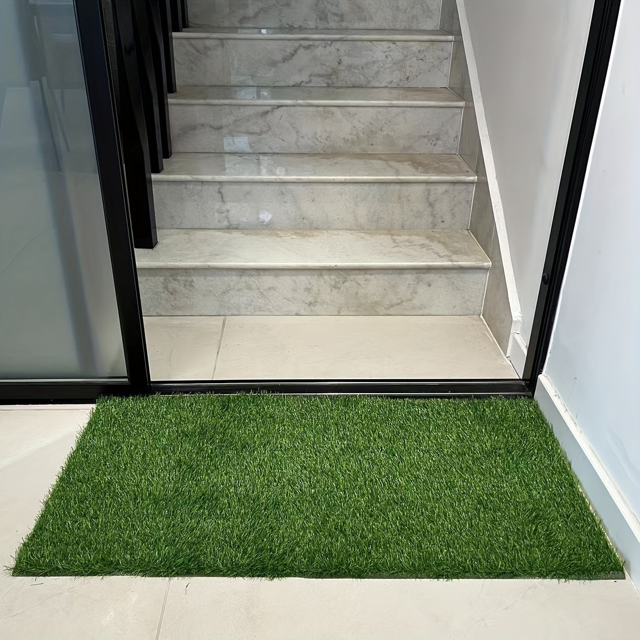 Top-Quality Artificial Turf Mat for Indoor and Outdoor Applications: Ideal for Decks, Porches, Entrances, Pet Areas, and Grocery Store Display Pads