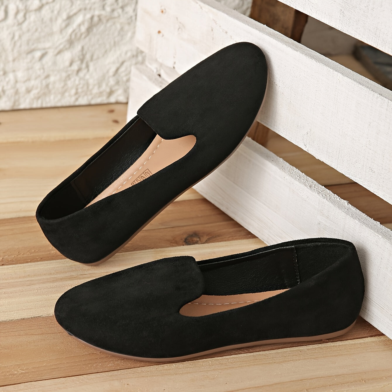 Women's comfortable casual flats with ankle strap, plain fabric upper, microfiber insole, and TPR sole.