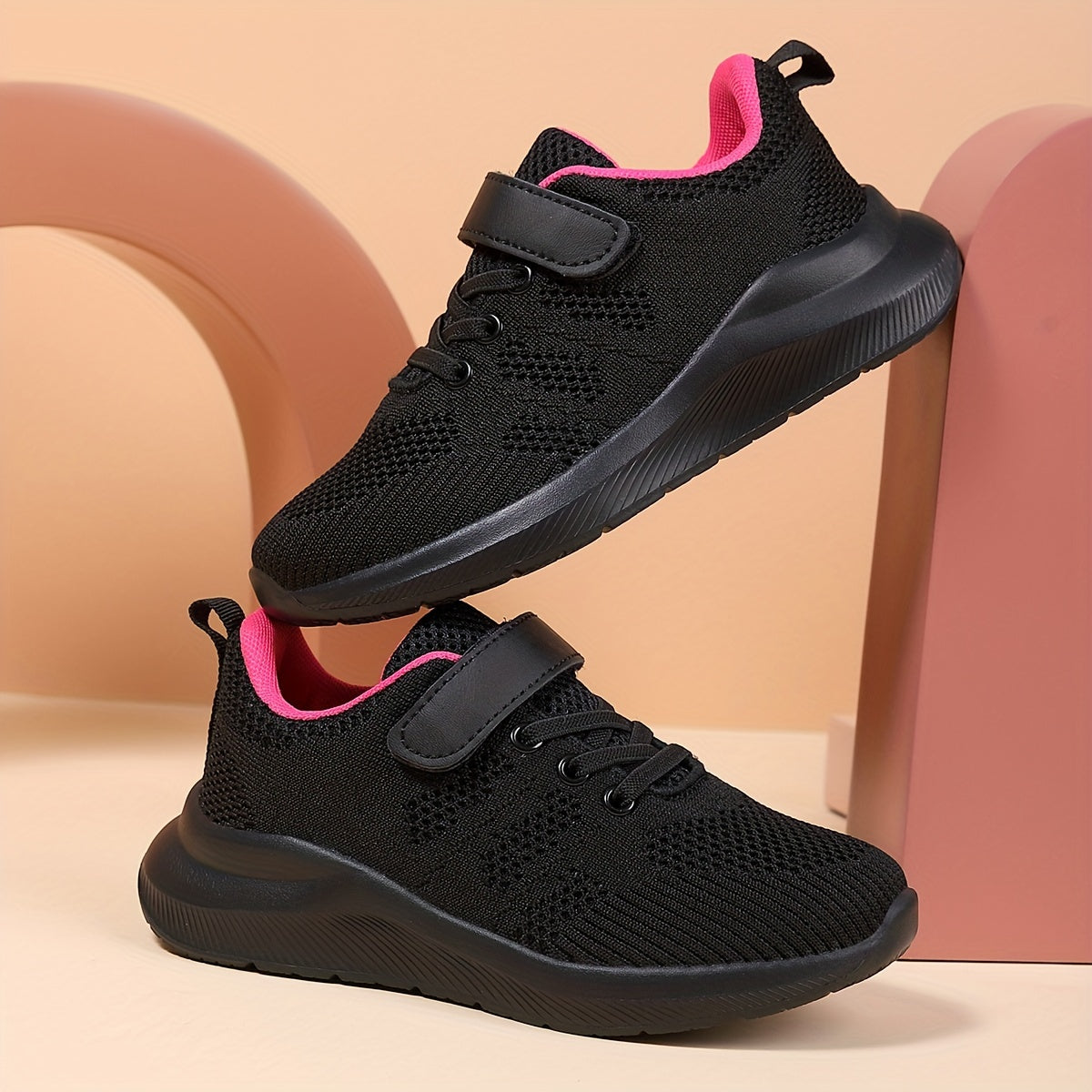 Breathable lightweight sneakers for girls, ideal for outdoor jogging and workouts.