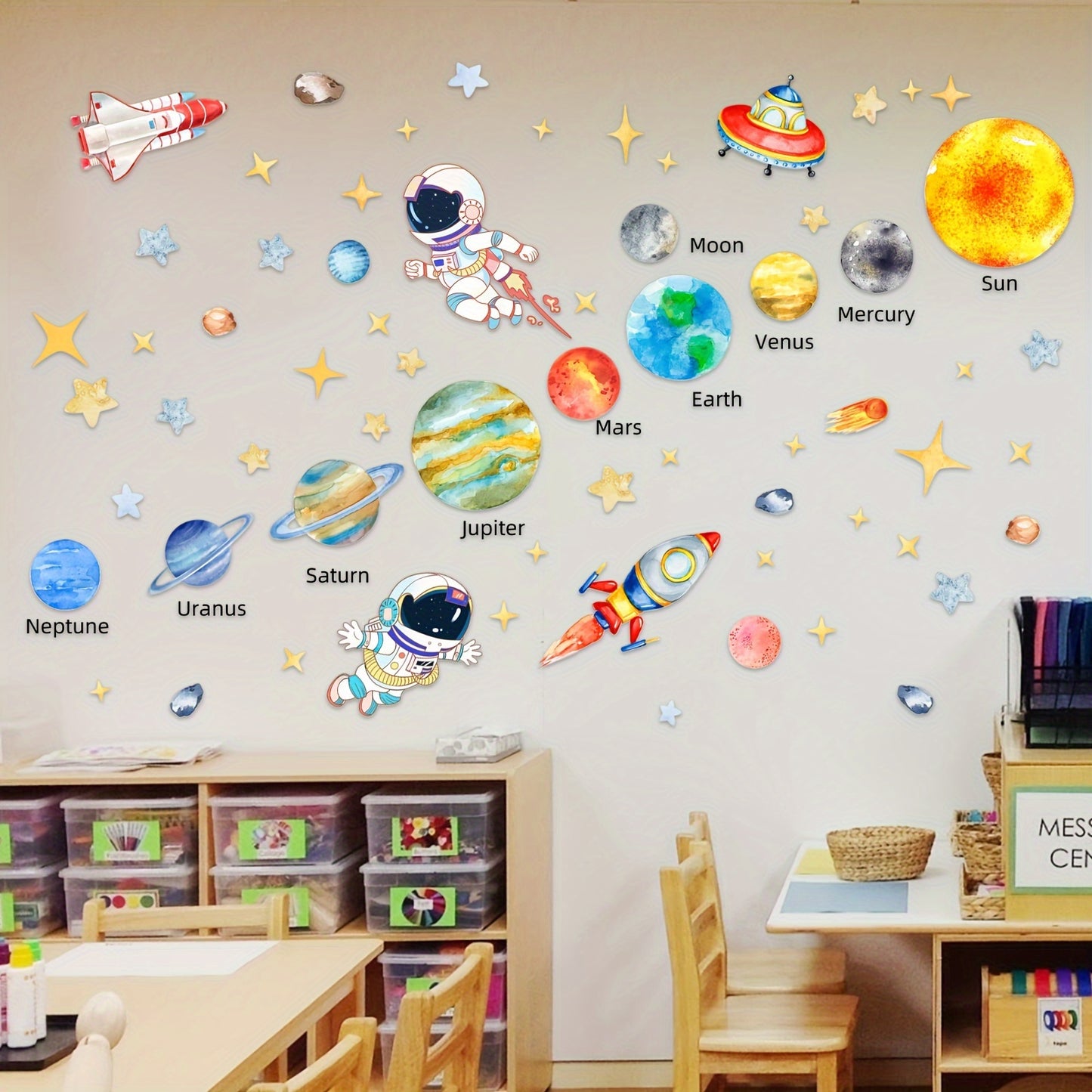 Solar System wall stickers measuring 160.02x80.01cm, featuring astronauts, stars, UFOs, planets, and spaceships. Ideal for room, bedroom, living room, playroom, or classroom decorations.