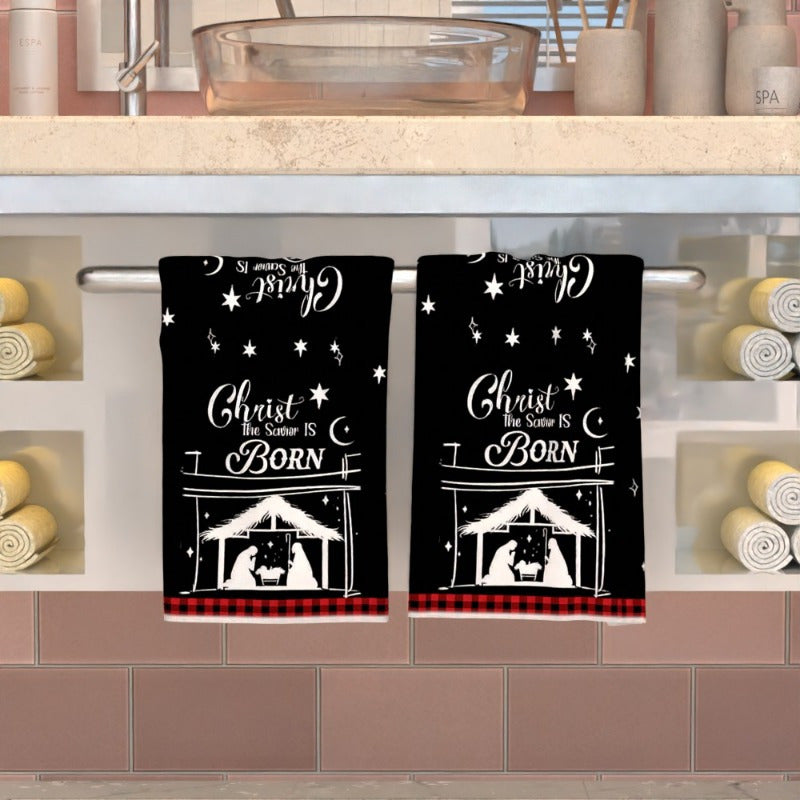 Two sets of Christmas-themed towels measuring 45.72*66.04 cm, beautifully designed in a country style. Ideal for use as kitchen towels, bathroom towels, or guest towels. These festive towels add a touch of rustic farmhouse charm to the home and make