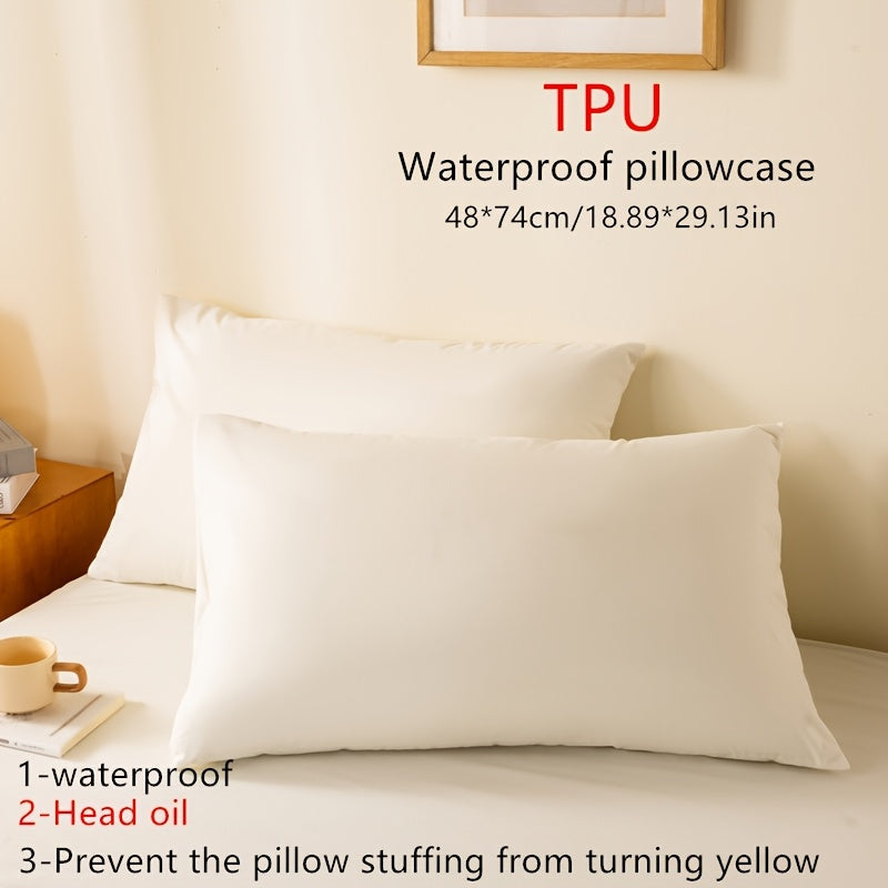 Two waterproof pillowcases, made of 100% polyester with a weight of 180-200gsm. Can be machine washed thanks to its active printing and woven craftsmanship. Features a washed craftsmanship that makes it oil and spill resistant, preventing yellowing.