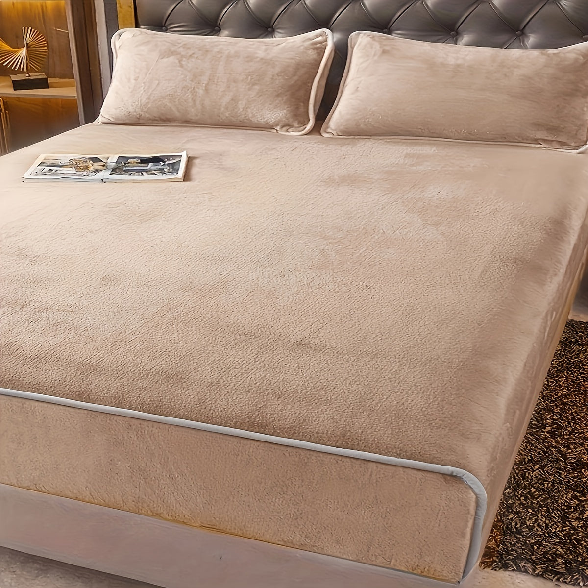 Elegant Beige Milk Velvet Fitted Sheet - Supremely Soft and Cozy, Made of 100% Polyester, Deep Pockets for Perfect Fit, Machine Washable for Ease of Use, Perfect for a Sophisticated Bedroom Look, Luxurious Bedding Enhancing Simple Elegance, Soft and