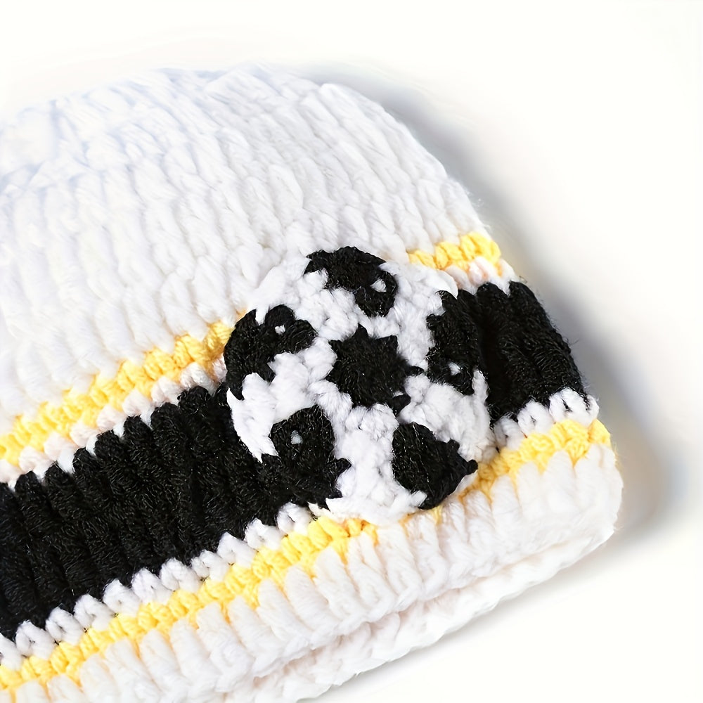 Charming 3-piece Football Photography Ensemble for Kids - Includes Hand-Knitted Hat, Shorts & Ball Set for Their First Game - Ideal Keepsake