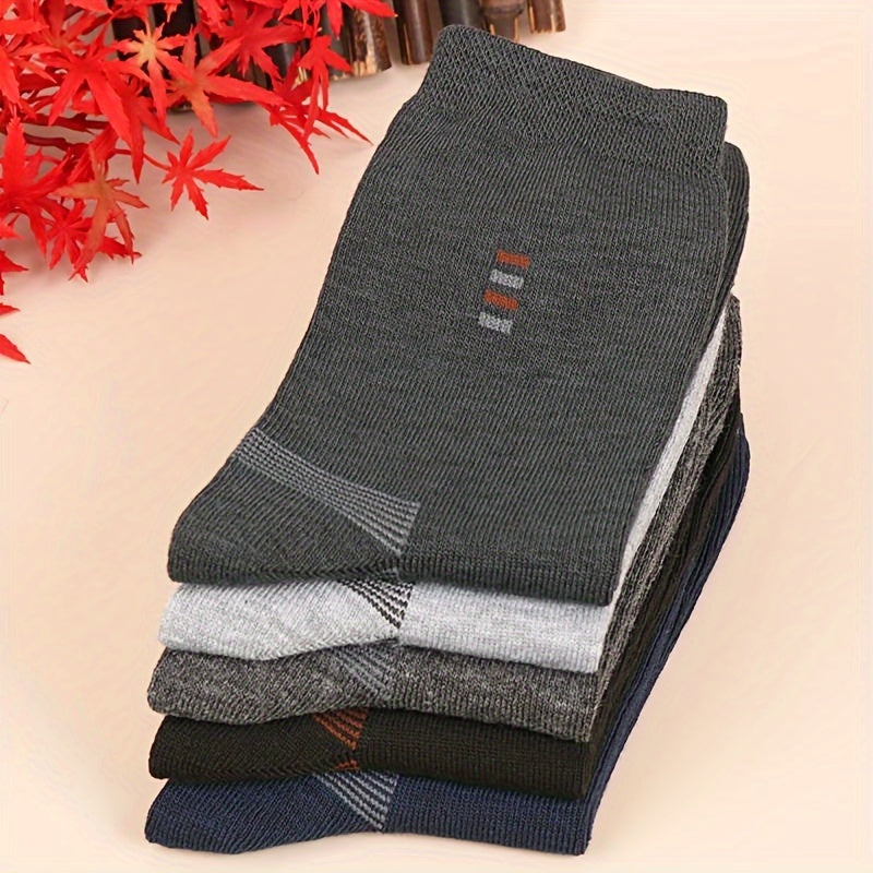 5 Pairs of Men's Classic Crew Socks, Breathable and Comfortable for All Seasons