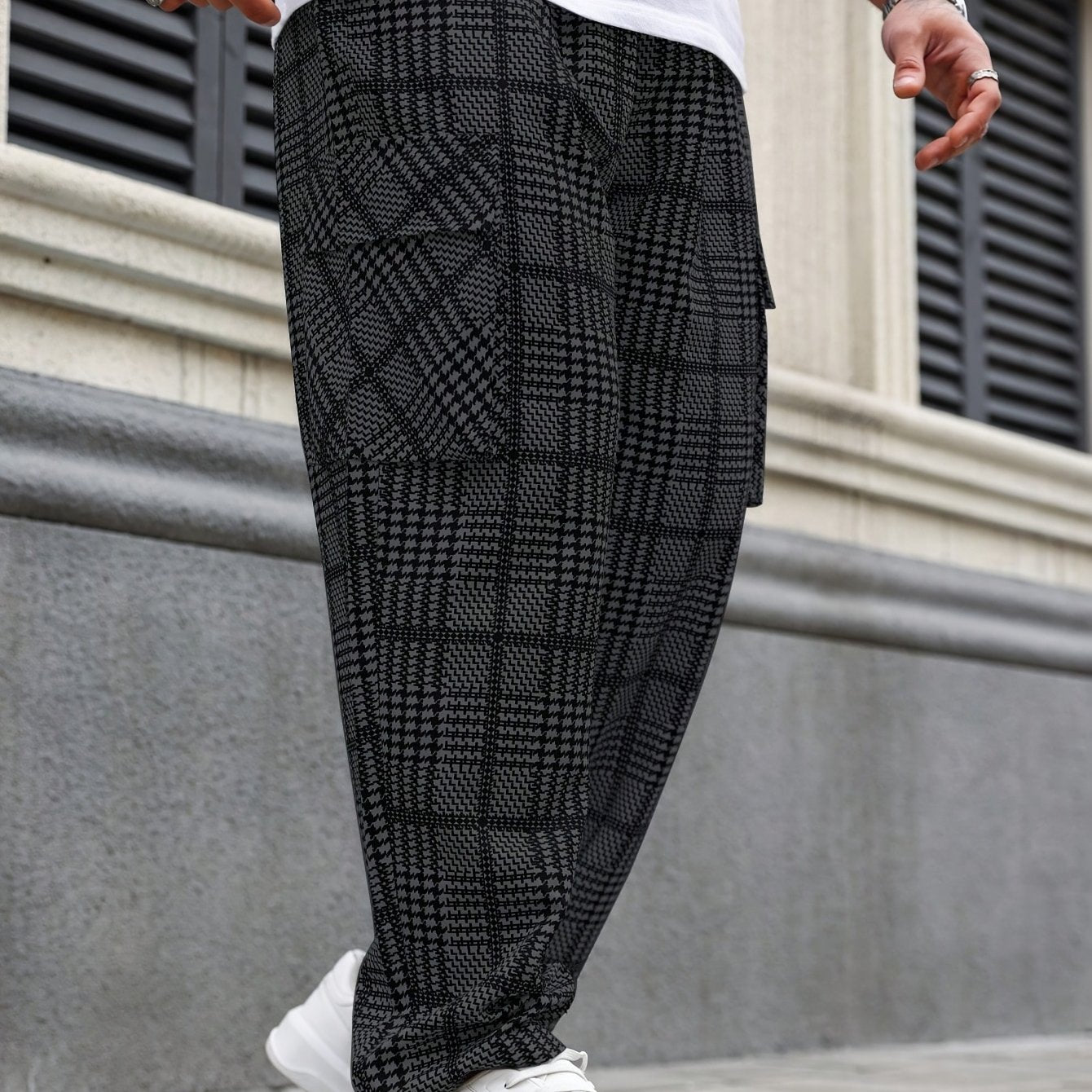 Men's plus size casual straight-leg pants in loose fit, striped polyester. Ideal for evening dates and street style. Stylish and comfortable non-stretch fabric, perfect for couples matching