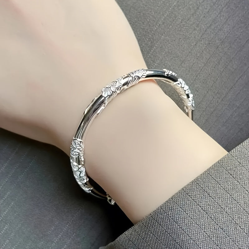 Stylish Floral Zipper Bracelet in Elegant 925 Sterling Silver with Chic Floral Design - Ideal Birthday Present for Her