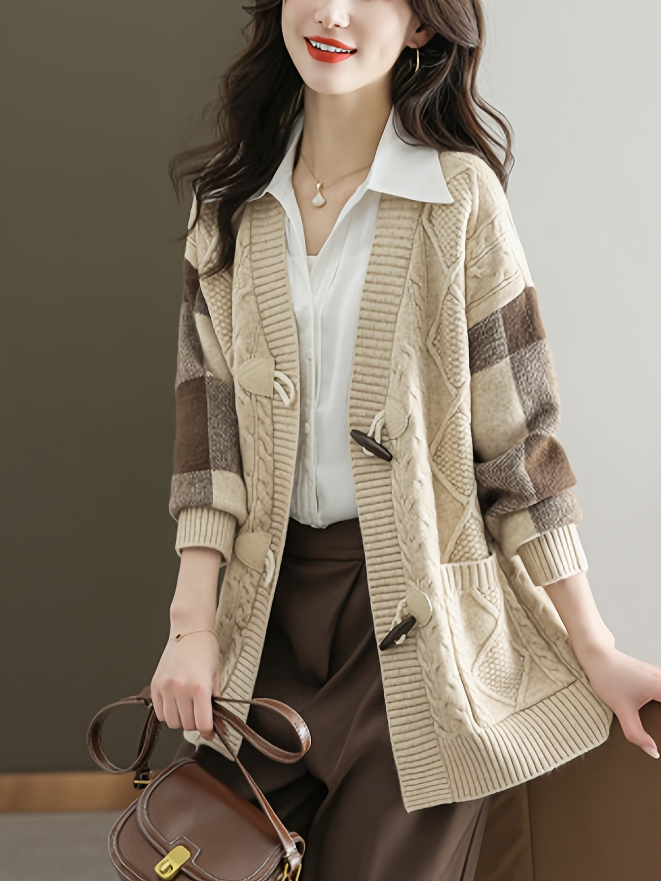 Chic striped knit cardigan for women, plus size with open front, long sleeves, and pockets. Perfect for autumn and winter.