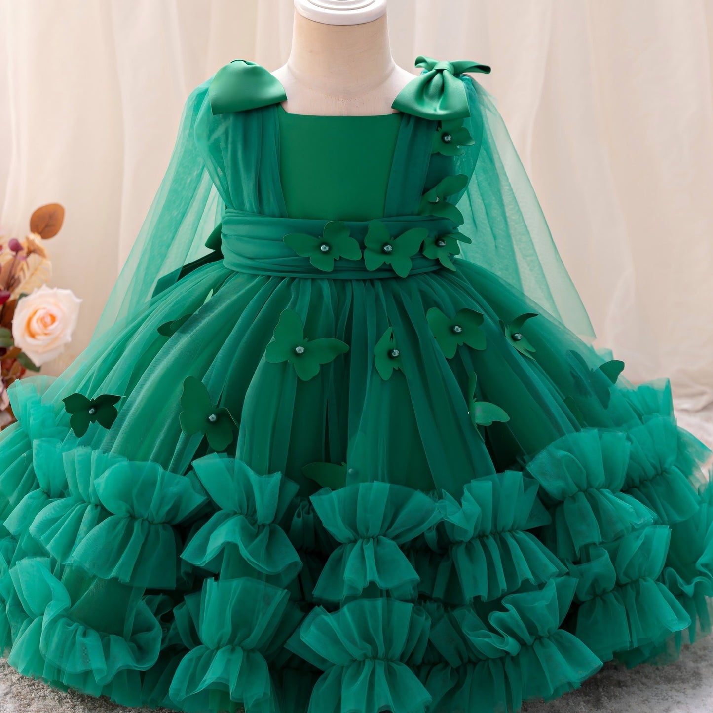 Adorable tulle A-line dress for girls, perfect for parties, weddings, birthdays, pageants, and outdoor events