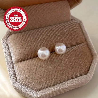 These elegant retro-style sterling silver earrings feature pearl beads, weighing 1g. They are low-allergy and make the perfect gift for women.