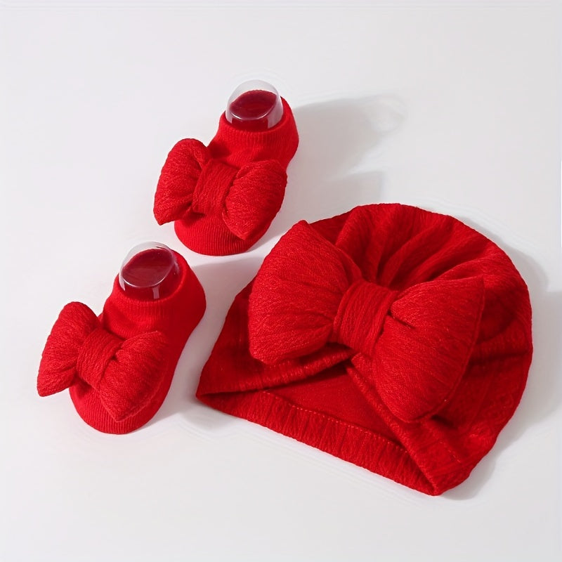 Newborn knit fleece bow hat and sock set, perfect for Thanksgiving, featuring cartoon theme. Breathable and suitable for girls aged 0-3 years.