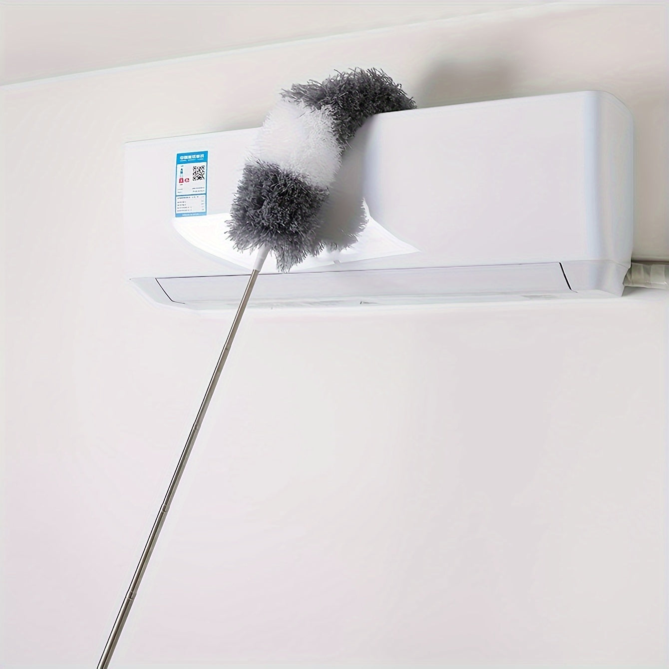 Reach further with our adaptable Microfiber Duster, featuring a flexible head that can be bent to fit tight spaces. This duster is reusable, washable, and perfect for cleaning high ceilings, furniture, and cars. Great for keeping your bedroom, bathroom