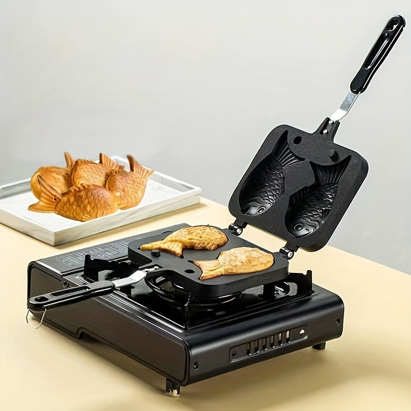 1 piece of a Double Fish Shaped Non-stick Pan made of aluminum for baking fish-shaped desserts, waffles, cakes, Japanese pancakes, and roasting in the kitchen.