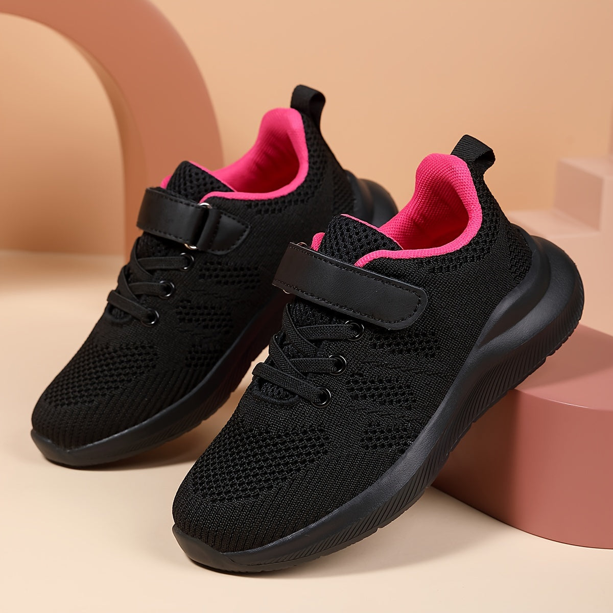 Breathable lightweight sneakers for girls, ideal for outdoor jogging and workouts.