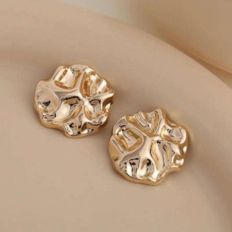 Set of 5 Stylish Golden Zinc Alloy Shank Buttons, Unique Irregular Shape - Ideal for Women's Sweaters & Coats