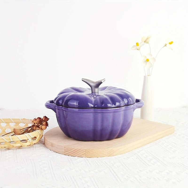 This versatile pumpkin-shaped enamel cast iron pot is perfect for the home, ideal for making soups. It is non-stick and can be used on induction, ceramic, electric, halogen, and gas cooktops.