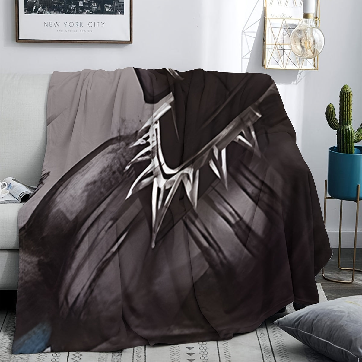 Experience the thrilling battle between Spider-Man and Black Panther on our stylish and detailed red, black, and gray interwoven blankets. Elevate your home with modern and fashionable accessories that bring your superhero dreams to life. Our range of