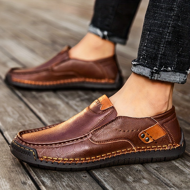 British style lightweight driving shoes for men, both casual and fashionable.