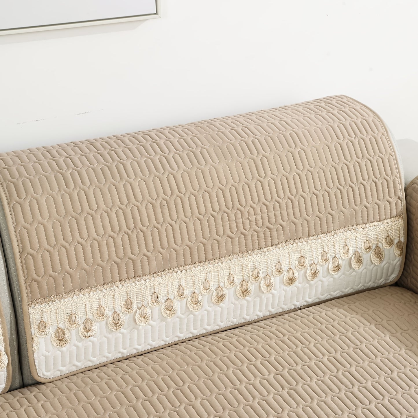 Enhance your sofa with a chic 27*27 feather lace decorative quilted cover for the back and armrest.