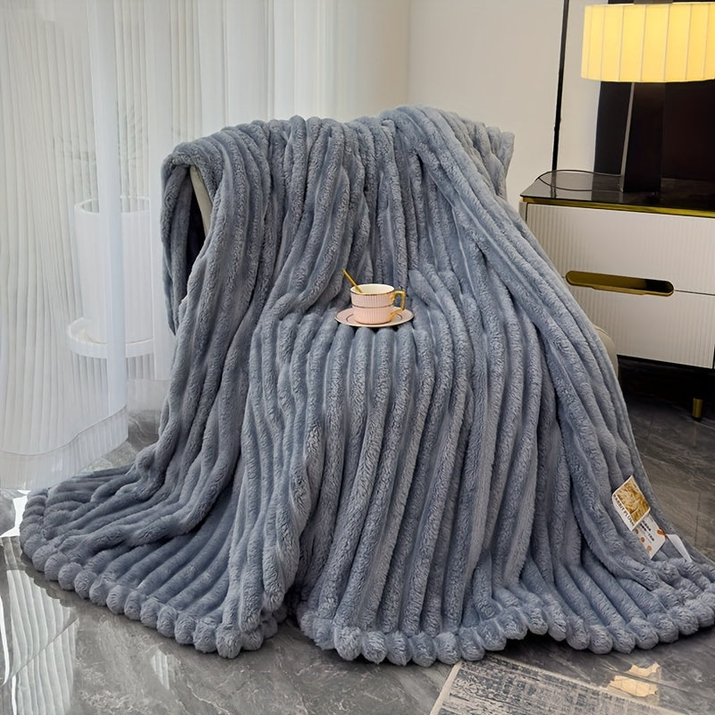 Cozy Faux Sheepskin Blanket: Luxurious Comfort for Your Bed or Sofa - Modern Design, Easy to Clean, Stylish Checkered Pattern, Perfect for Winter, Soft Velvet Material, Suede Finish, Vibrant Print, Heavyweight, Ideal Christmas Gift