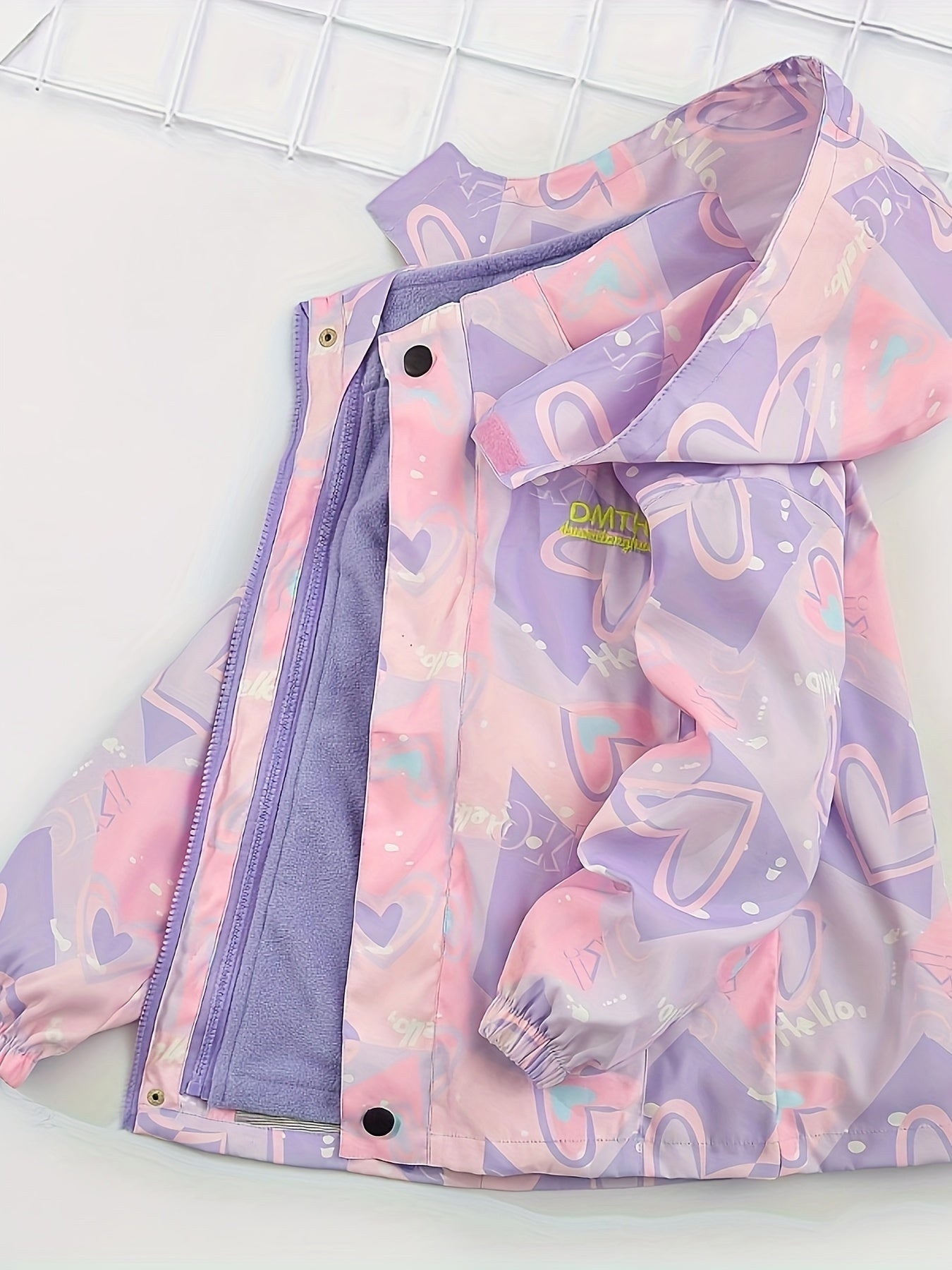 Dormy Fairy Tales Polyester 3-in-1 Hiking Coat with Fleece-Lining and Removable Hood for Fall/Winter outdoor wear.