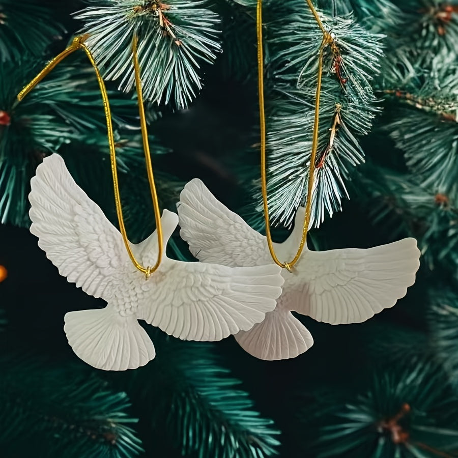 Pair of authentic replicas of the doves from Home Alone 2, perfect for a Christmas tree ornament or Valentine's Day gift.