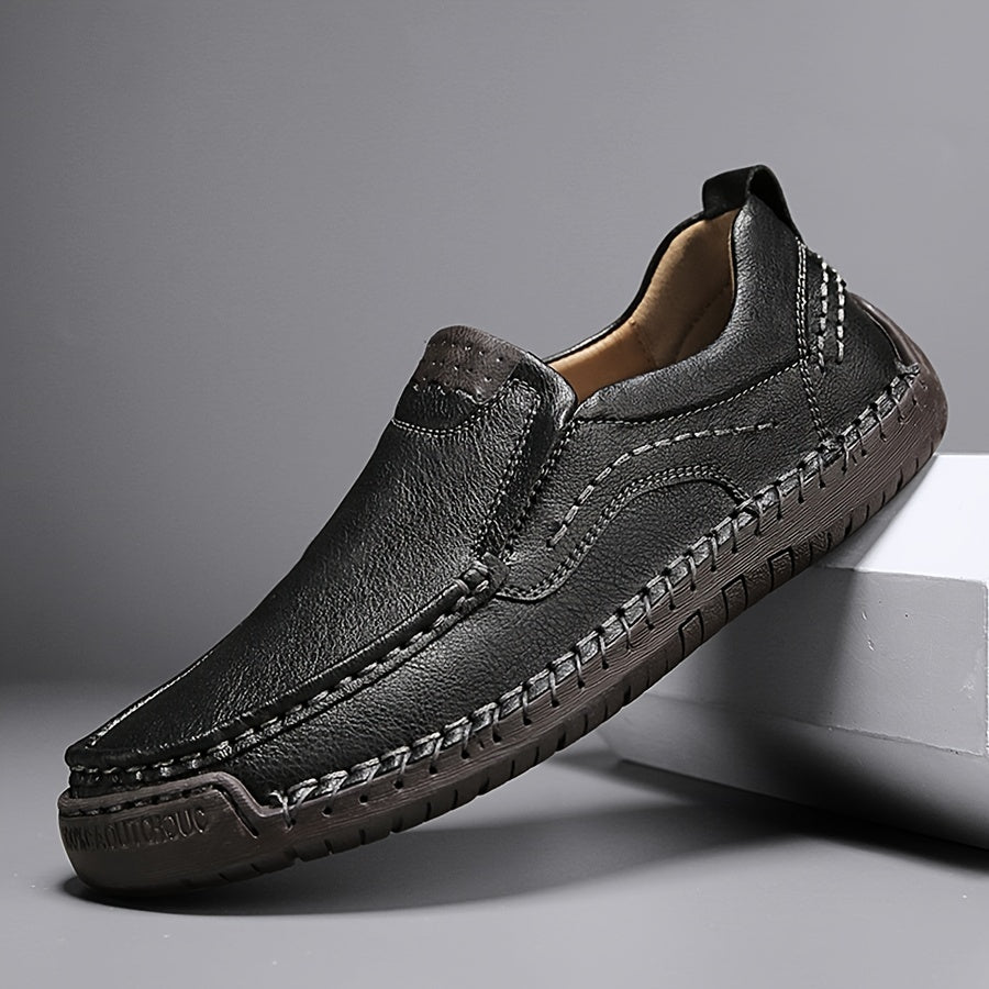 Men's breathable stitching loafers for outdoor walking and driving, suitable for spring, summer, and autumn wear.