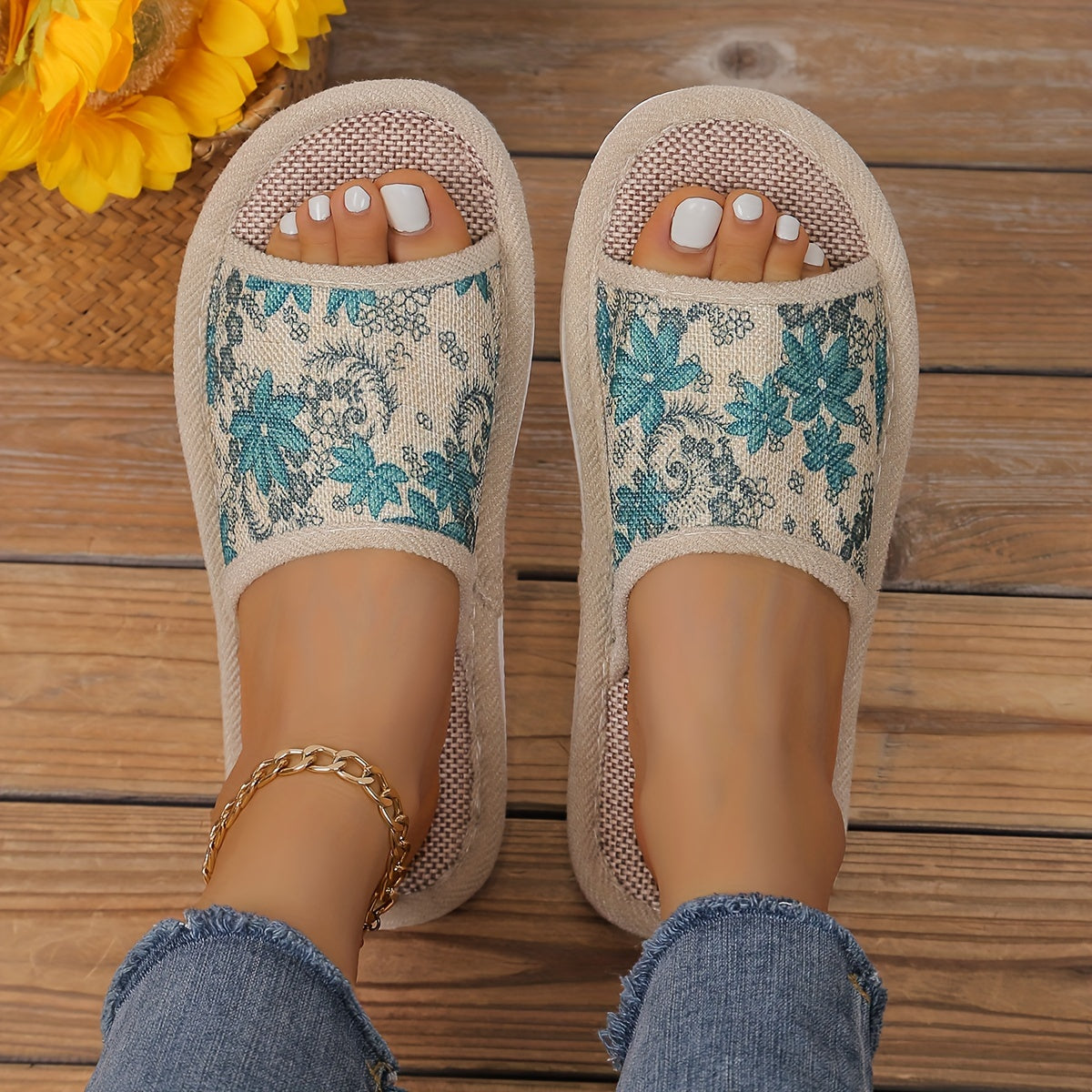 Women's Floral Pattern Linen Slippers - Breathable, Soft, and Comfy Indoor Shoes