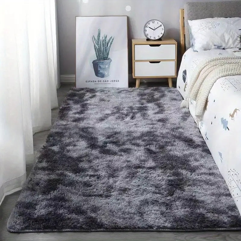 Enhance Your Home Decor with This Sophisticated Tie-Dyed Dark Gray Long Rug!