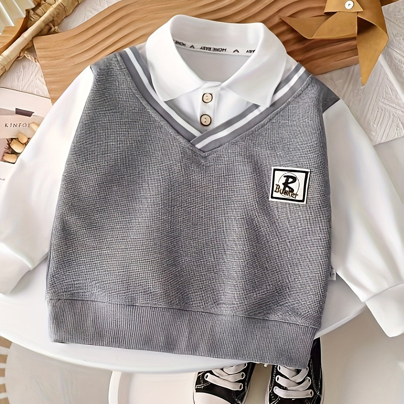 Boys' Color-Block Sweatshirt with British Preppy Style, Faux Two-Piece Design, Stretch Fabric - Hooded and Machine Washable for All Seasons, Including Autumn.