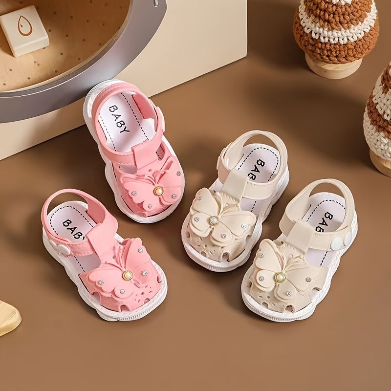 PEYOUR Girls' Breathable Sandals featuring Butterfly Motif & Pearl Decorations, Ideal for Spring/Summer Activities.