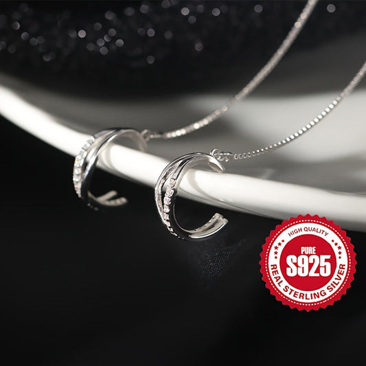 925 Silver Half-circle Ear Thread is a stylish and minimalist accessory perfect for everyday wear. This piece is ideal for commuting and is hypoallergenic, weighing only 2.7g.