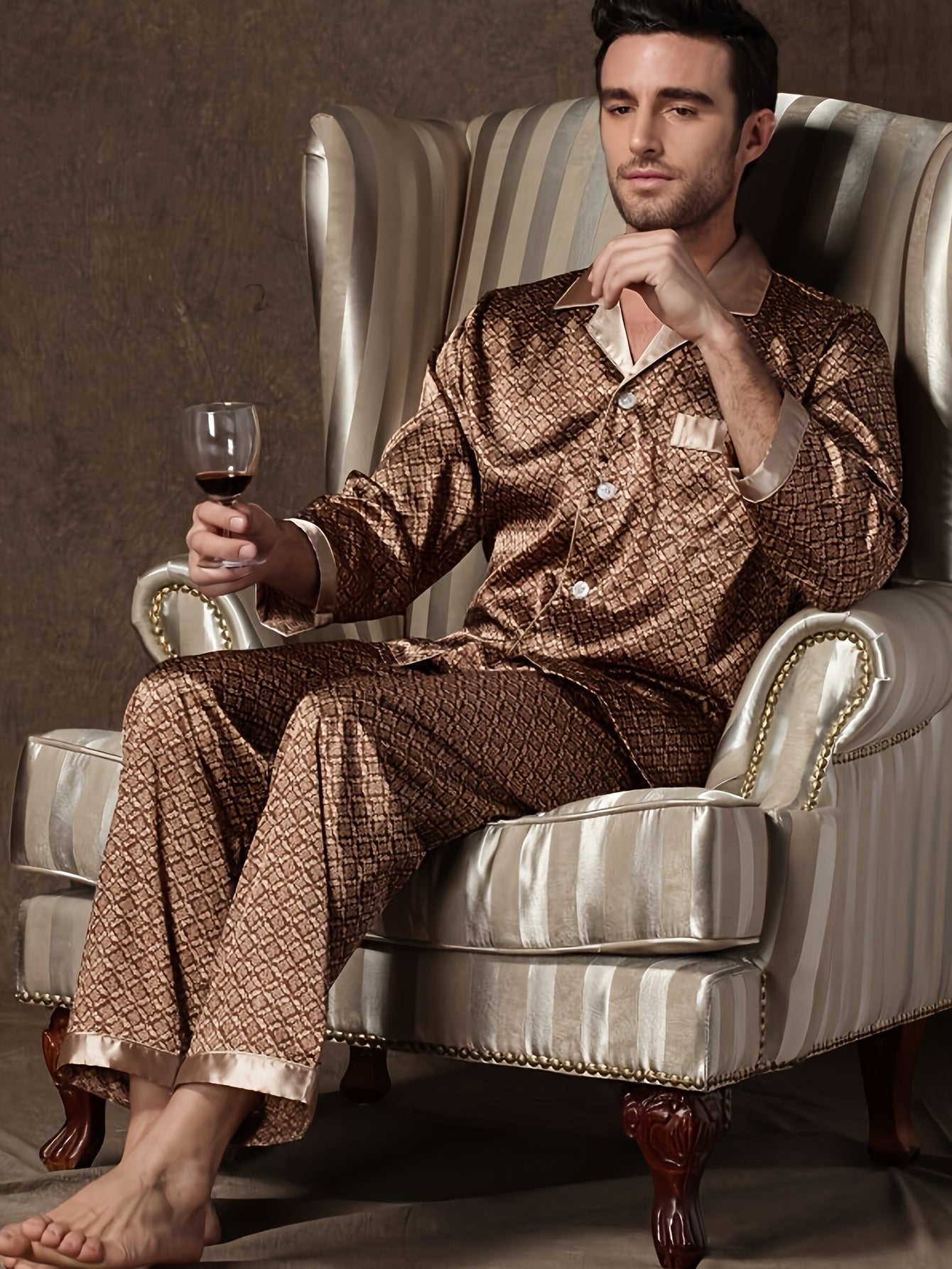 Men's Luxury Vintage Geometric Print Pajama Set with Long Sleeve and Trousers, Comfortable and Skin-friendly Loungewear