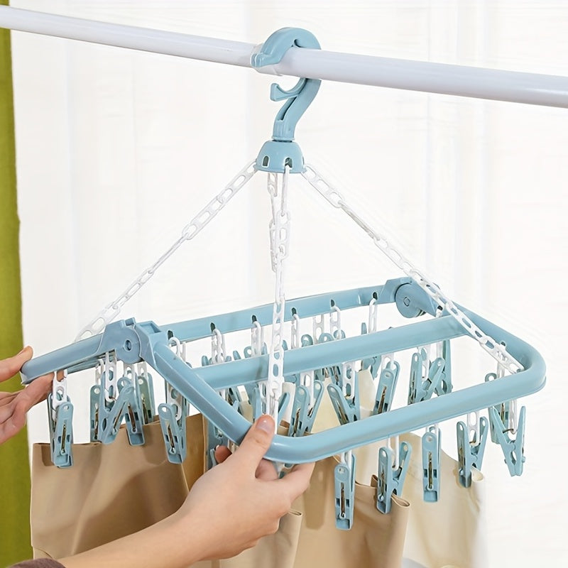 The Yunce 32 Clips Folding Drying Rack is perfect for organizing baby and toddler accessories. It can be hung in the wardrobe to keep things tidy and prevent them from getting blown away. This rack is also great for drying saliva towels. It makes a