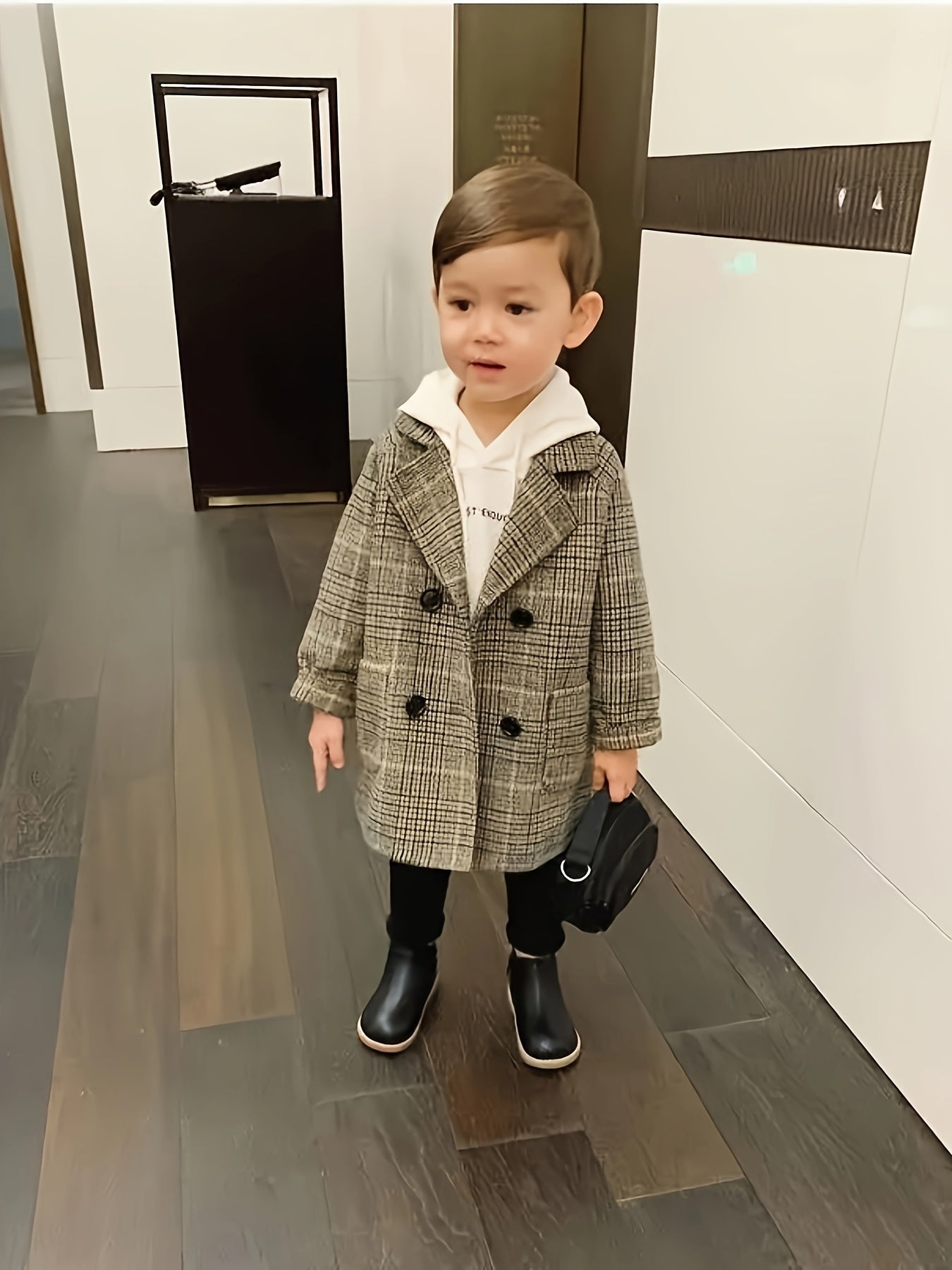 Boys' Stylish Plaid Coat - Casual mid-length jacket perfect for fall/winter.