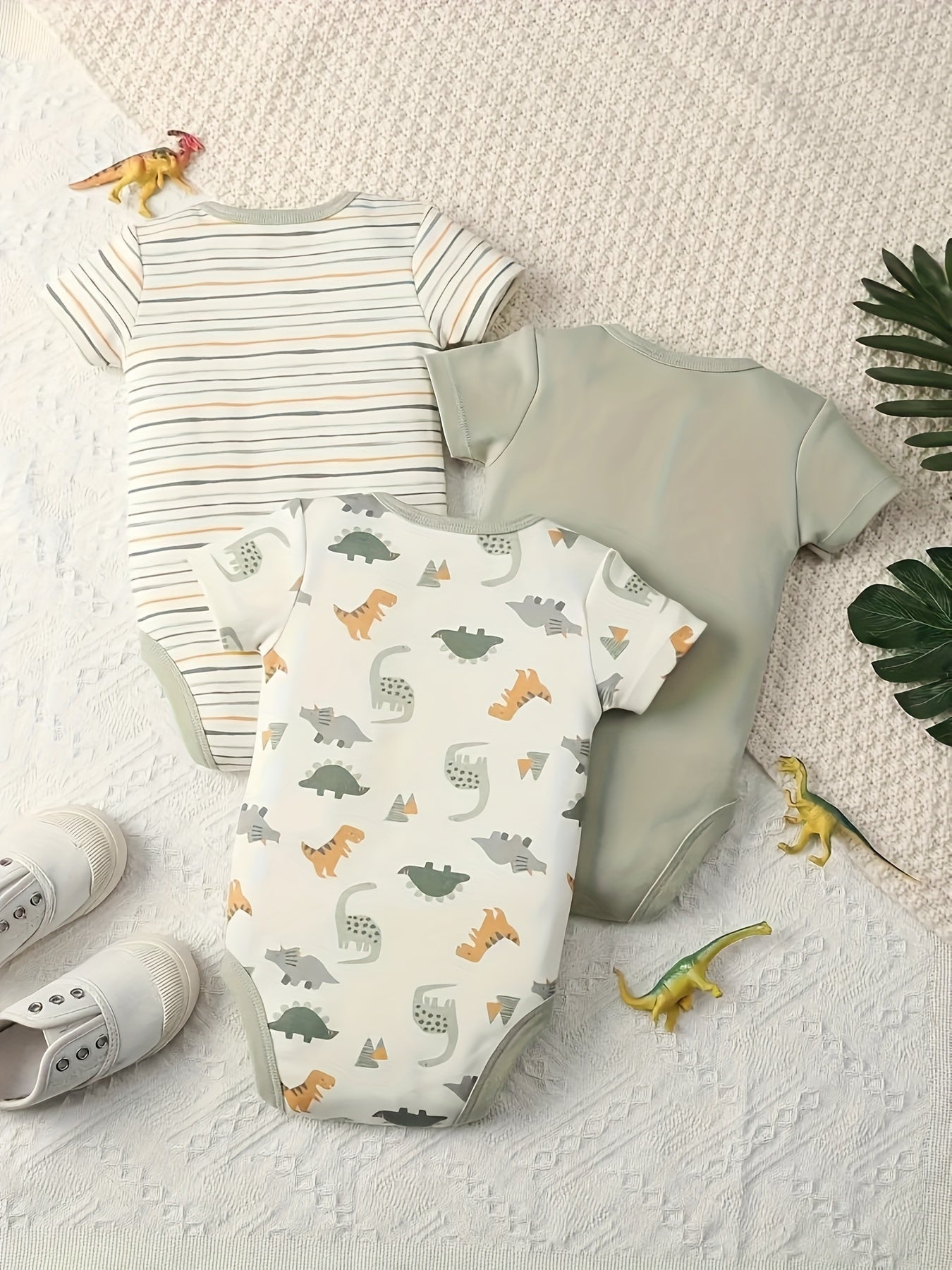 Baby's Dinosaur/Stripe Pattern Bodysuit