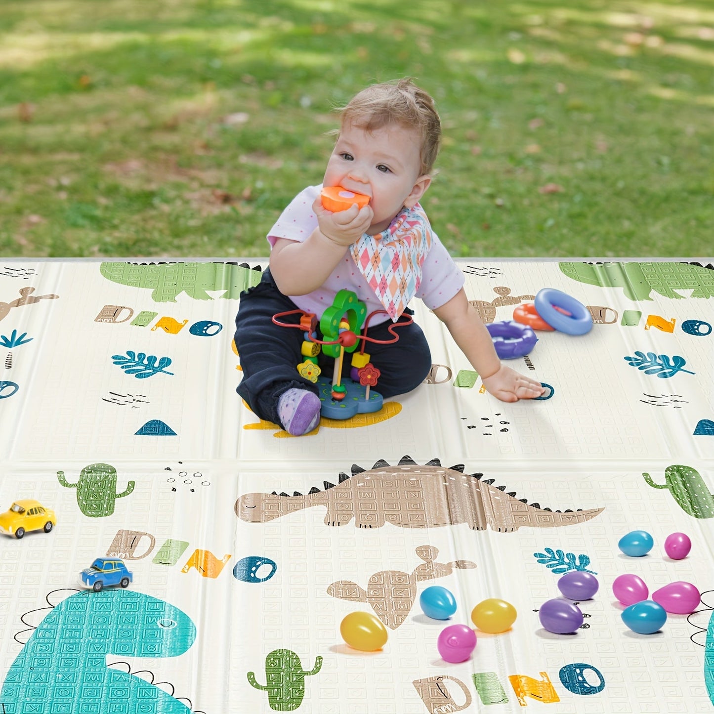 The perfect gift for young children, this Reversible Seahorse & Stars Play Mat is waterproof, thick foam safety pad measuring 127.0x127.0cm. It comes with a fence option for added safety, making it portable and versatile. Ideal for Christmas or