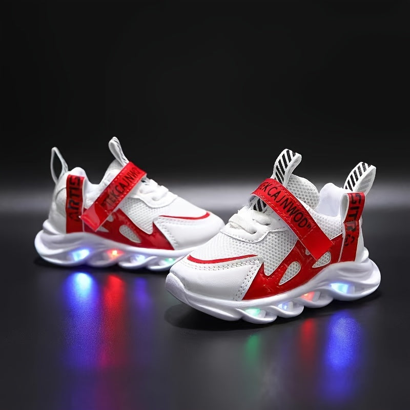 2024 New Style Glowing LED Sports Shoes with Breathable Woven Design in Fashionable White Mesh.