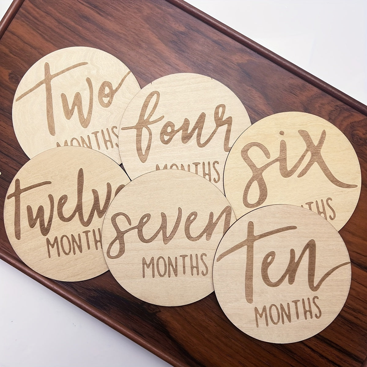 Set of 6 Wooden Double-sided Milestone Cards includes monthly milestone cards from 1-12 months, perfect for capturing photography milestones. Also includes first year growth cards, pregnancy journey milestone cards, and can be used as youngsters' gift