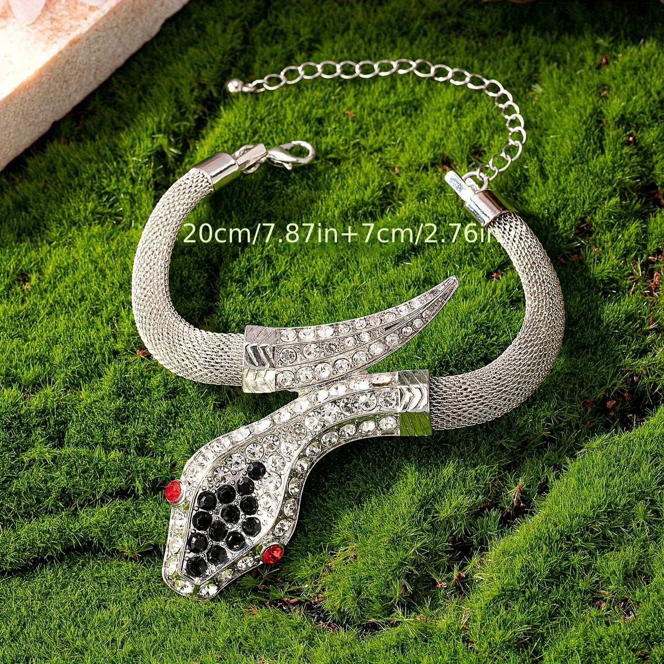 Stylish rhinestone snake bracelet made of zinc alloy for daily wear or gifting