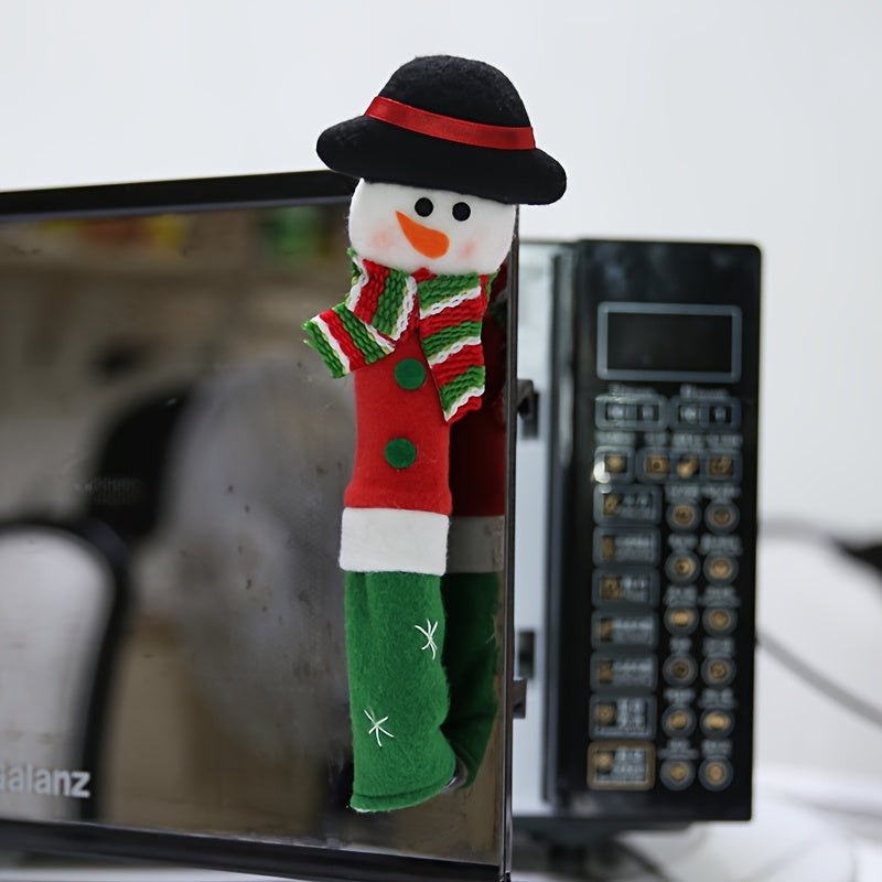 Christmas Snowman oven door handle cover to bring holiday cheer to your kitchen. Made of cloth, heat-resistant and festive for the holiday season. Perfect accessory for your microwave oven. Make your kitchen merry and bright with this holiday decor piece.