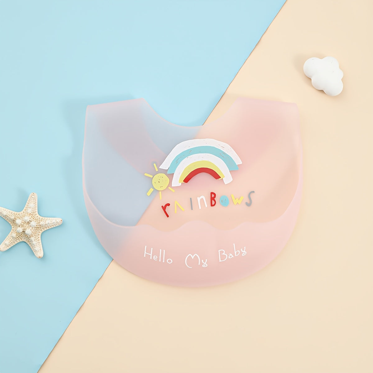 Soft silicone bib for kids is waterproof and dirt-resistant.