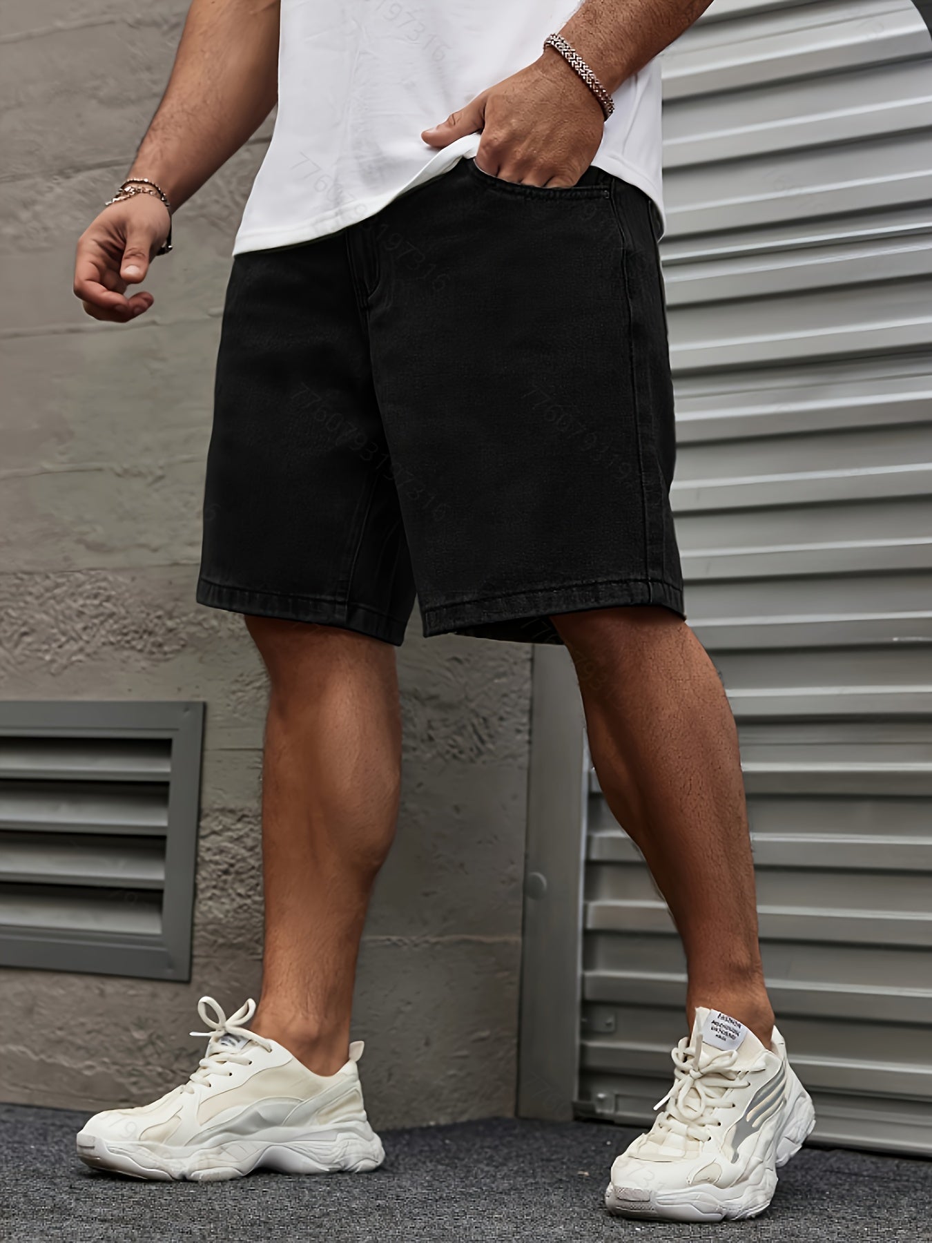 Men's plus size black denim shorts with regular fit and solid color, made of non-stretch cotton blend fabric.