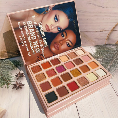 78 Color Fashion Makeup Palette perfect for Mothers, family, and friends as holiday gifts.