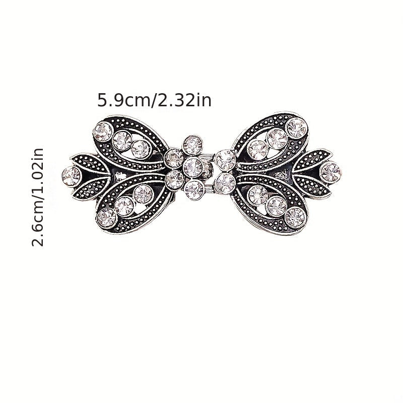 A versatile and stylish accessory, this Elegant Rhinestone Sweater Clip features a Multi-Functional Alloy Cape Buckle design. Perfect for adding a touch of flair to your outfit, this Unique Scarf Buckle is a must-have Women's Fashion Accessory.