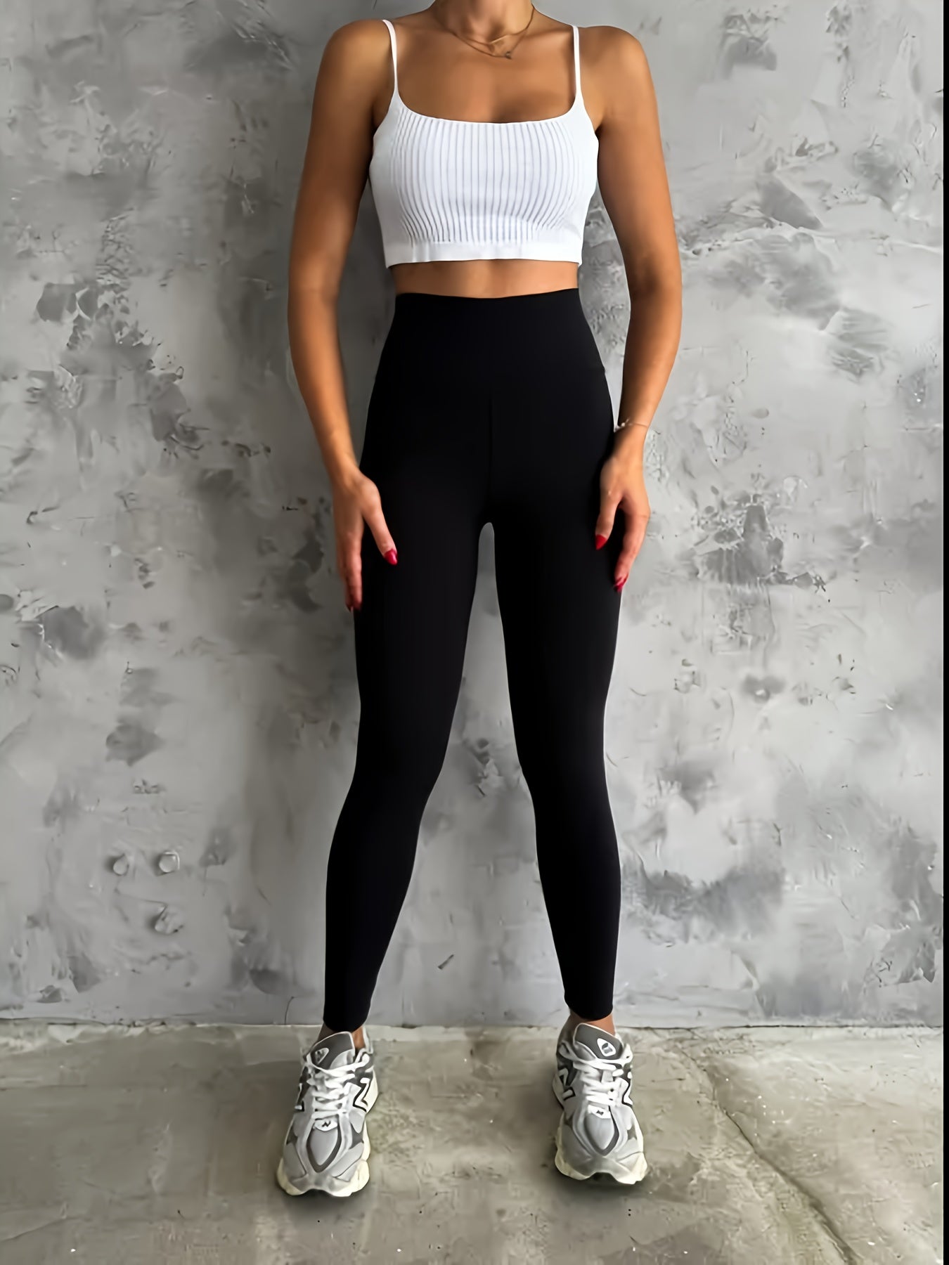 Stretchy high-waist leggings for women, ideal for yoga and fitness, machine washable.