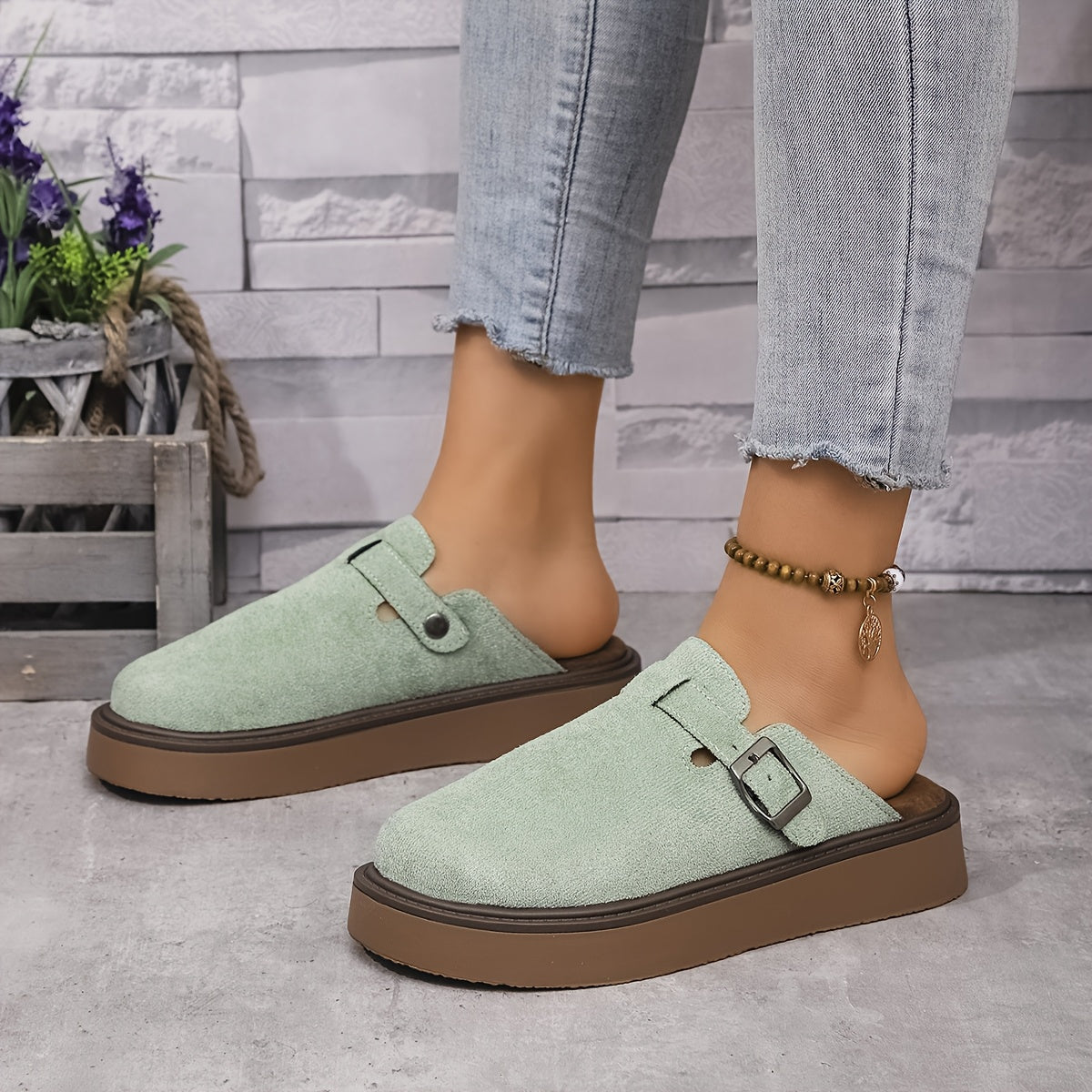 Casual buckle loafers for women with all-season comfort features, PU upper, rubber sole, flannel insole, and retro thick sole from Taizhou.