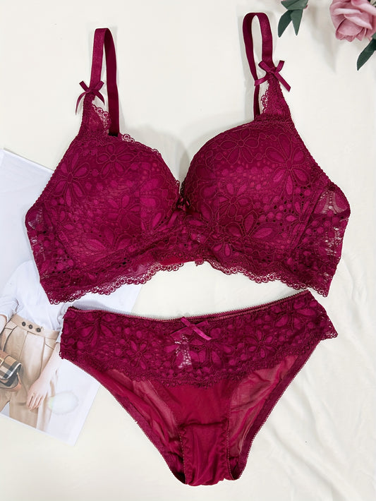 Polyamide blend lace lingerie set with contrast detail, briefs and bra in solid color knit fabric