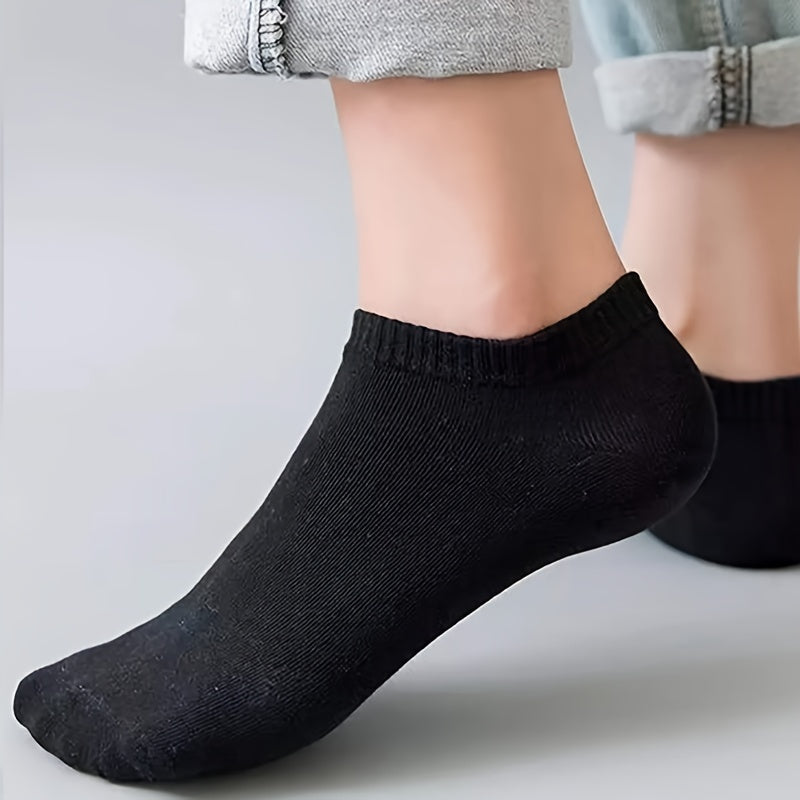 15 pairs of soft, lightweight unisex low cut socks, suitable for both men and women.